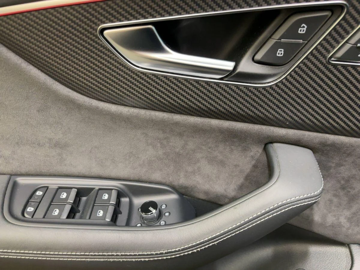 Audi RSQ8 CERAMIC/DYNAMIC/CARBON/B&O/MATRIX/PANO/HEAD UP/360 - изображение 6