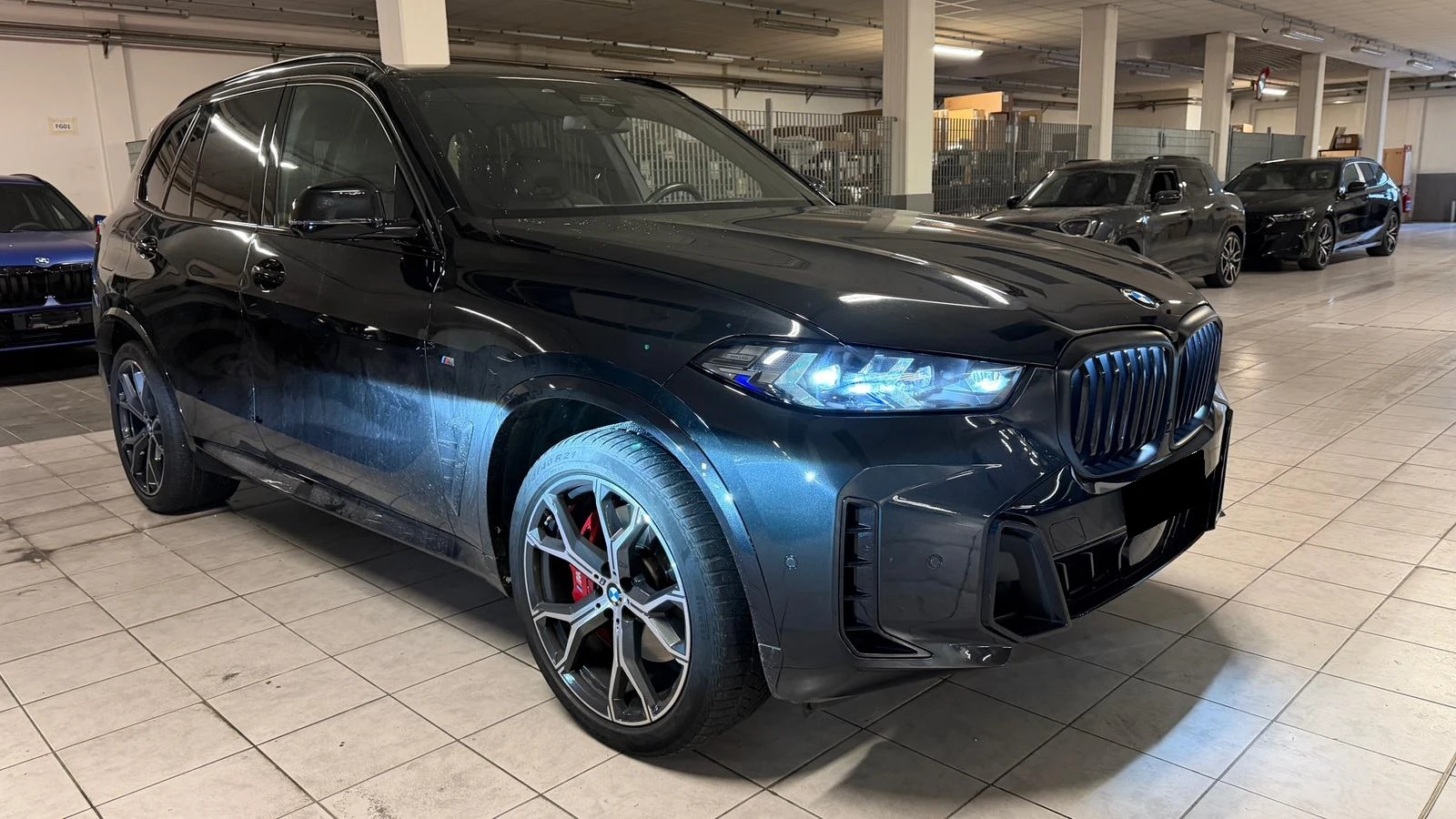 BMW X5 4.0i xDrive M-Pack - изображение 6