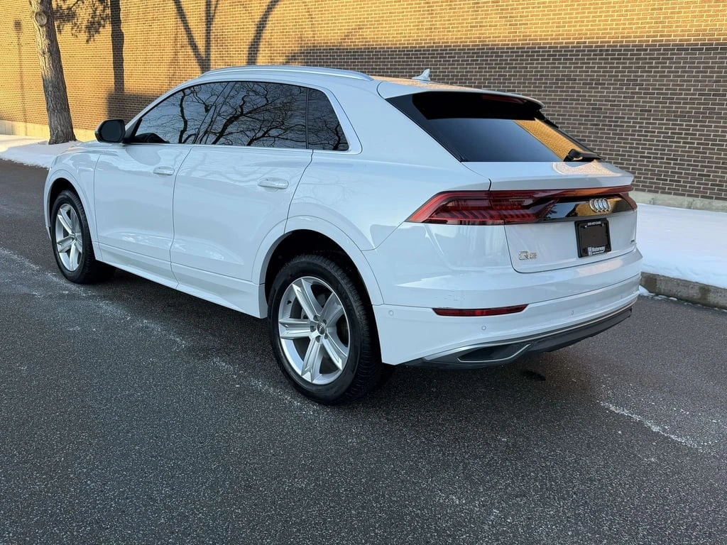 Audi Q8 * Premium * CARFAX * БЕЗ ПЪРВОНАЧАЛНА ВНОСКА - изображение 8