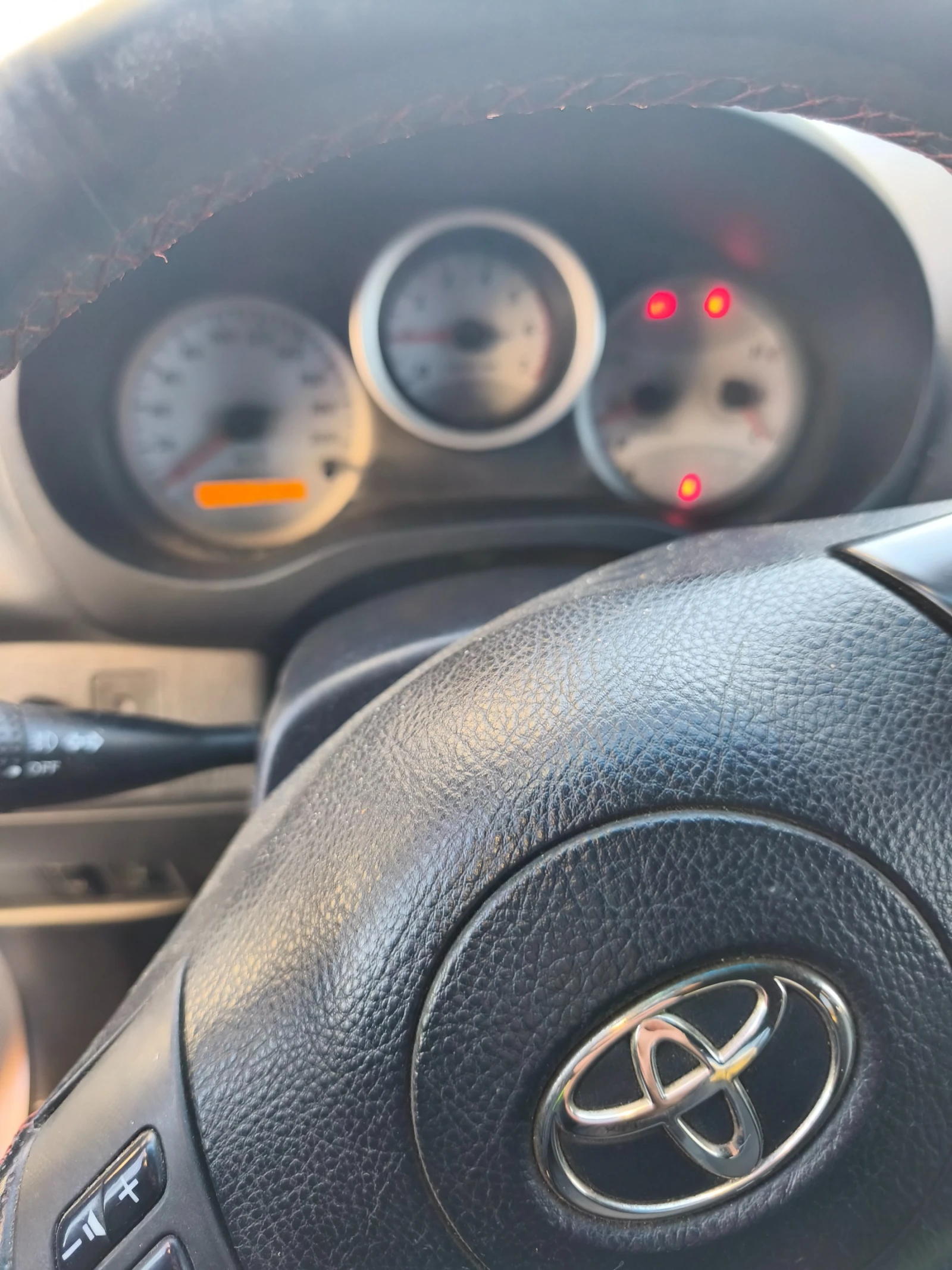 Toyota Rav4, снимка 9 - Автомобили и джипове - 53736094