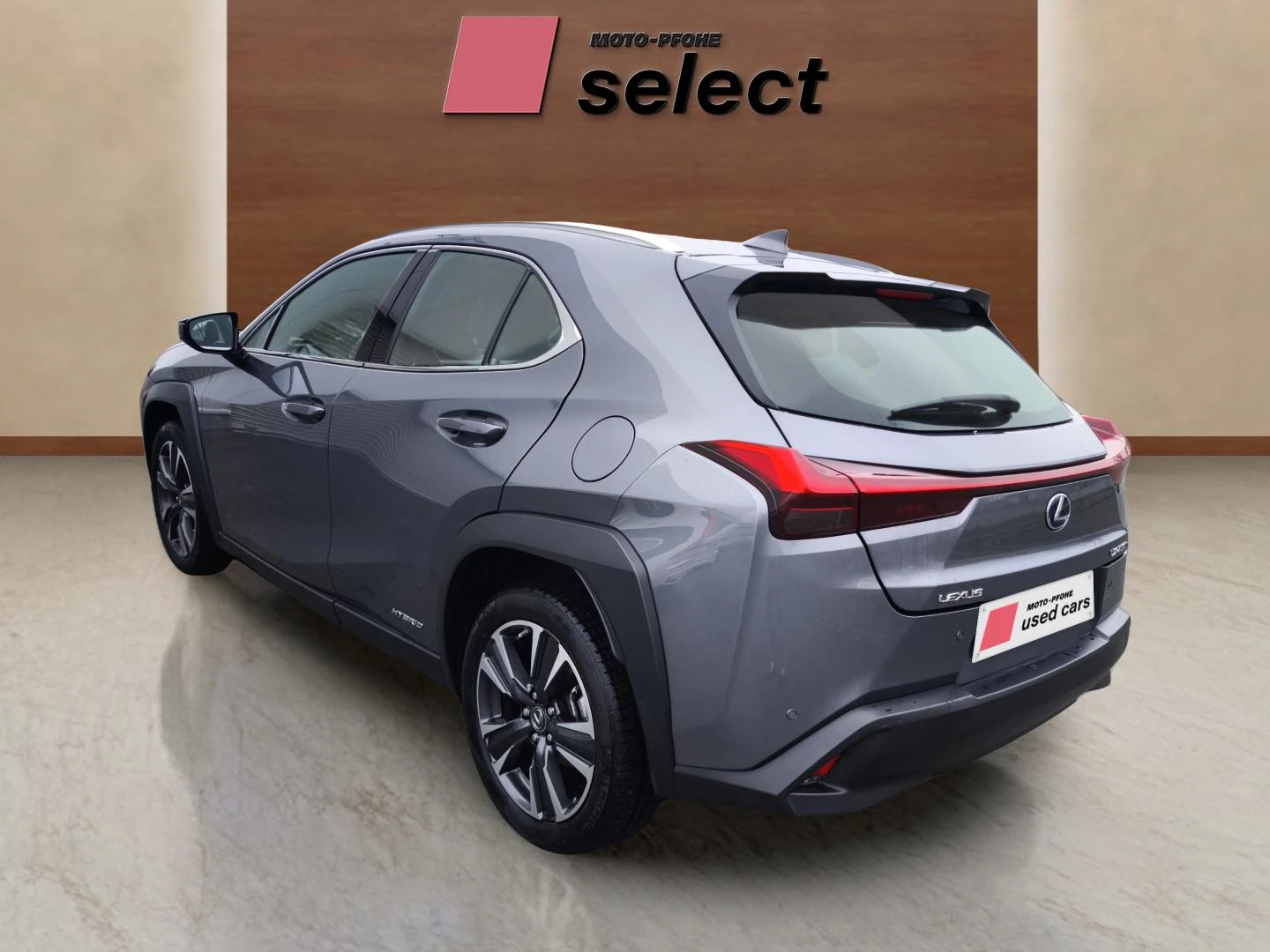 Lexus UX 250h 2.0, снимка 2 - Автомобили и джипове - 54108366