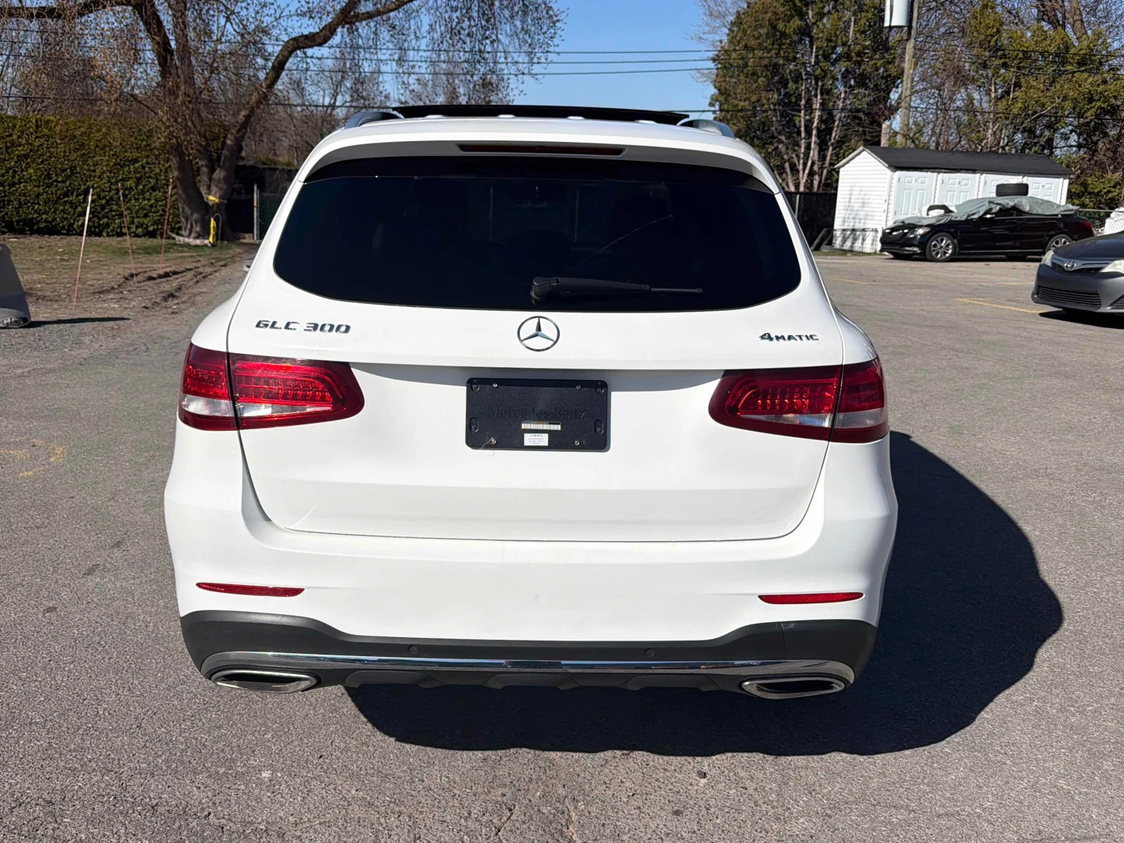 Mercedes-Benz GLC 300 * * CARFAX * * АВТО КРЕДИТ * * , снимка 5 - Автомобили и джипове - 54885705