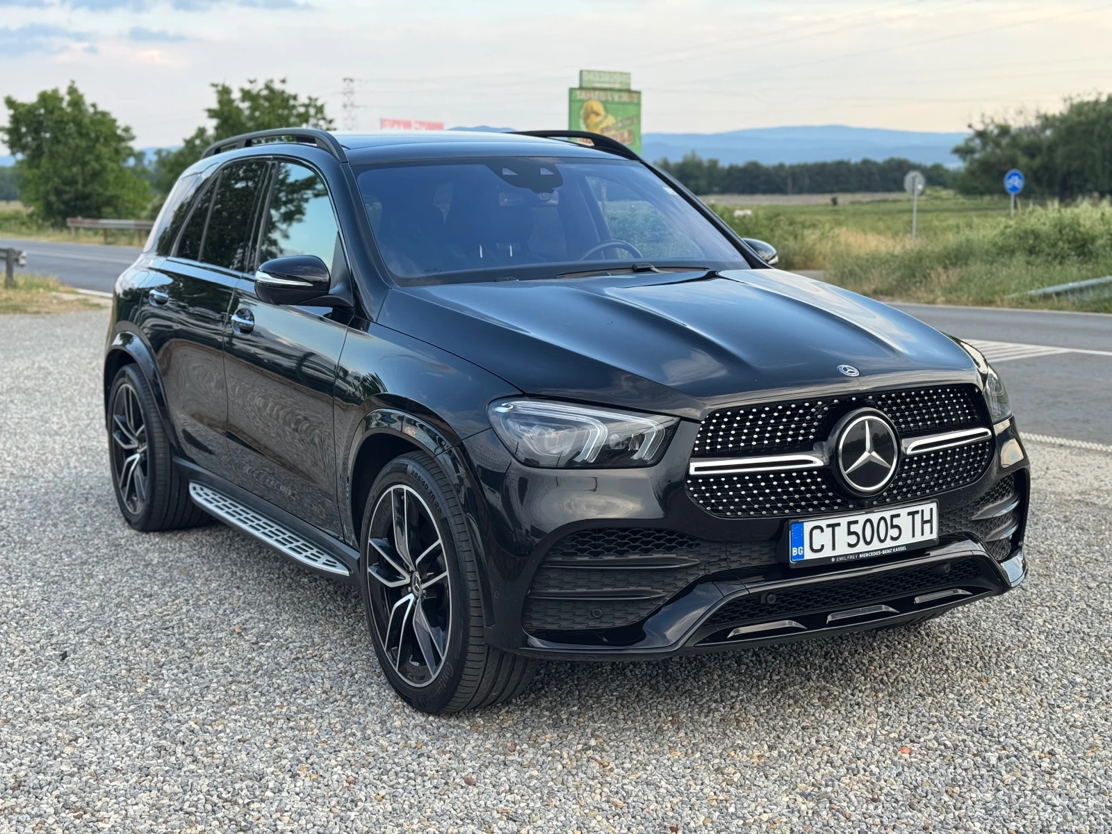 Mercedes-Benz GLE 400 CDI* AMG-Line* Burmeister* Distronic* Pano* German, снимка 4 - Автомобили и джипове - 55148468