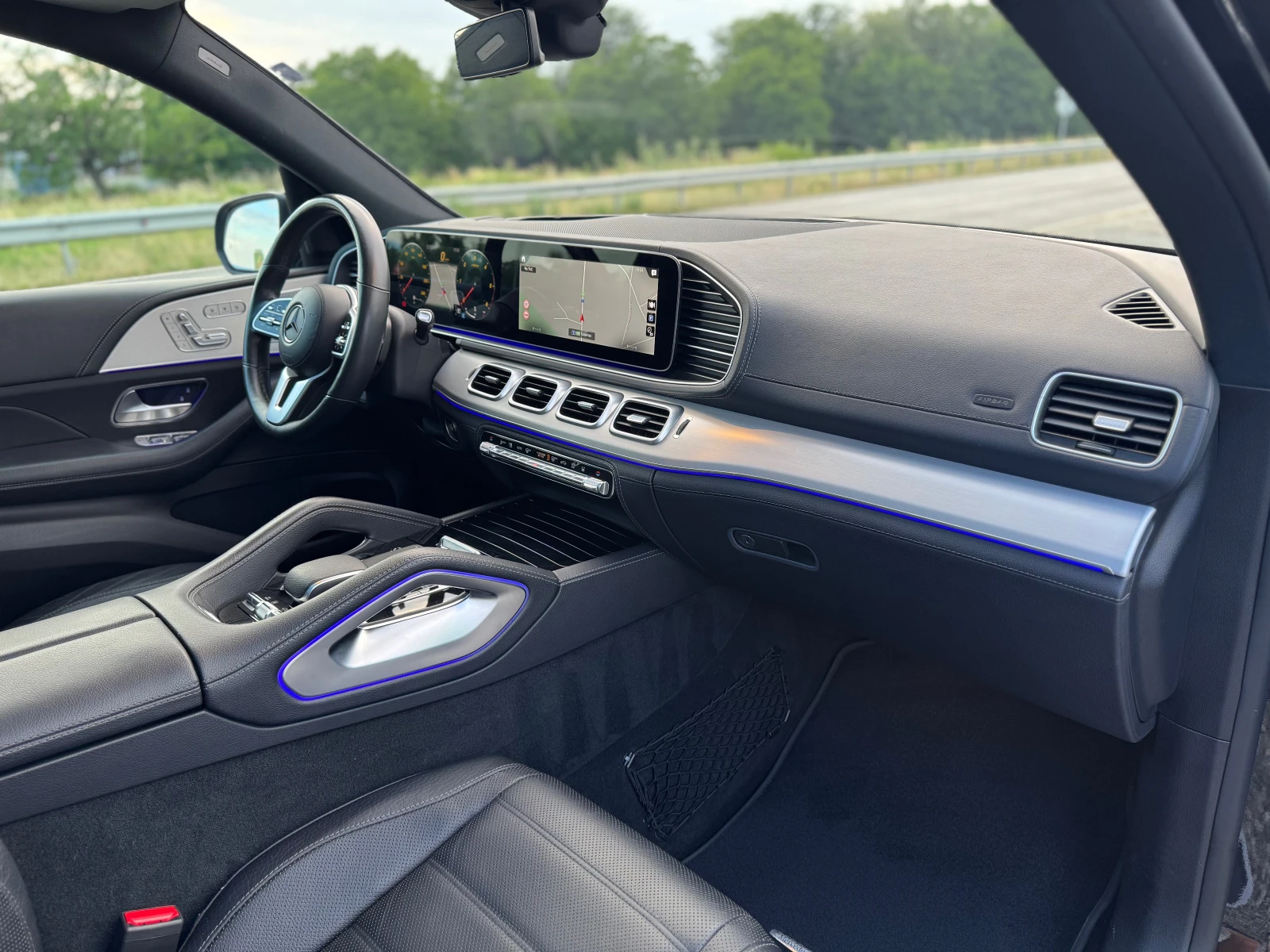 Mercedes-Benz GLE 400 CDI* AMG-Line* Burmeister* Distronic* Pano* German, снимка 10 - Автомобили и джипове - 55148468