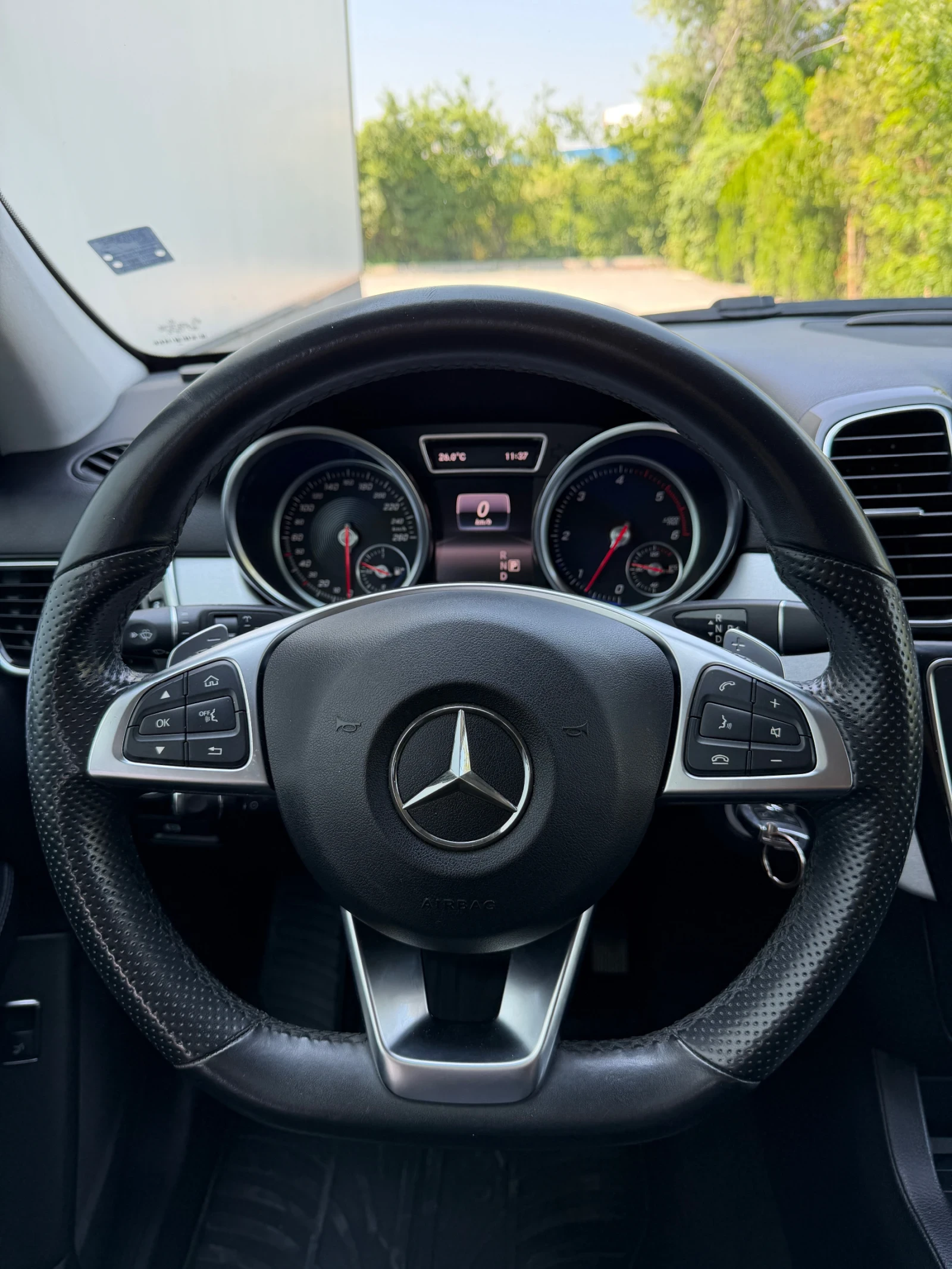 Mercedes-Benz GLE 350 d AMG LINE* 9G Tronic* НА ПРУЖИНИ, снимка 9 - Автомобили и джипове - 55332362
