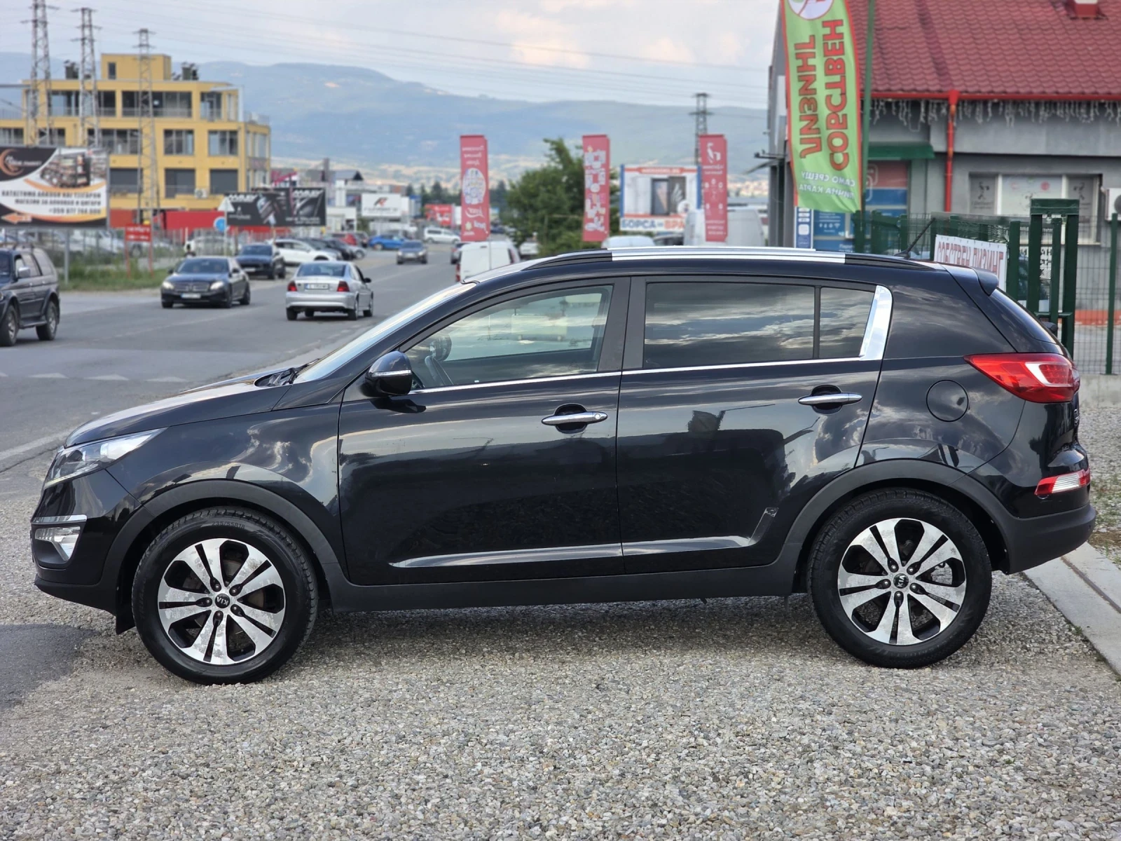 Kia Sportage 1.7 CRDI 116 k.c. Собствен Лизинг, снимка 2 - Автомобили и джипове - 55353636