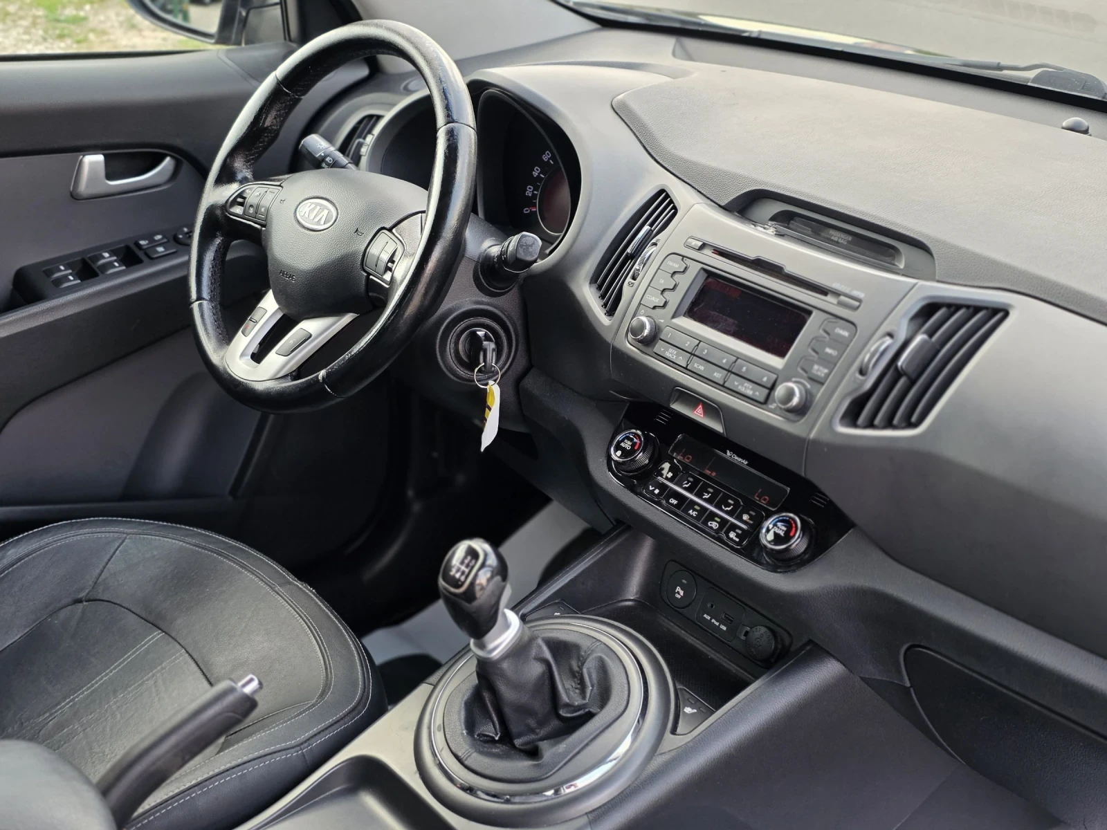 Kia Sportage 1.7 CRDI 116 k.c. Собствен Лизинг, снимка 14 - Автомобили и джипове - 55353636
