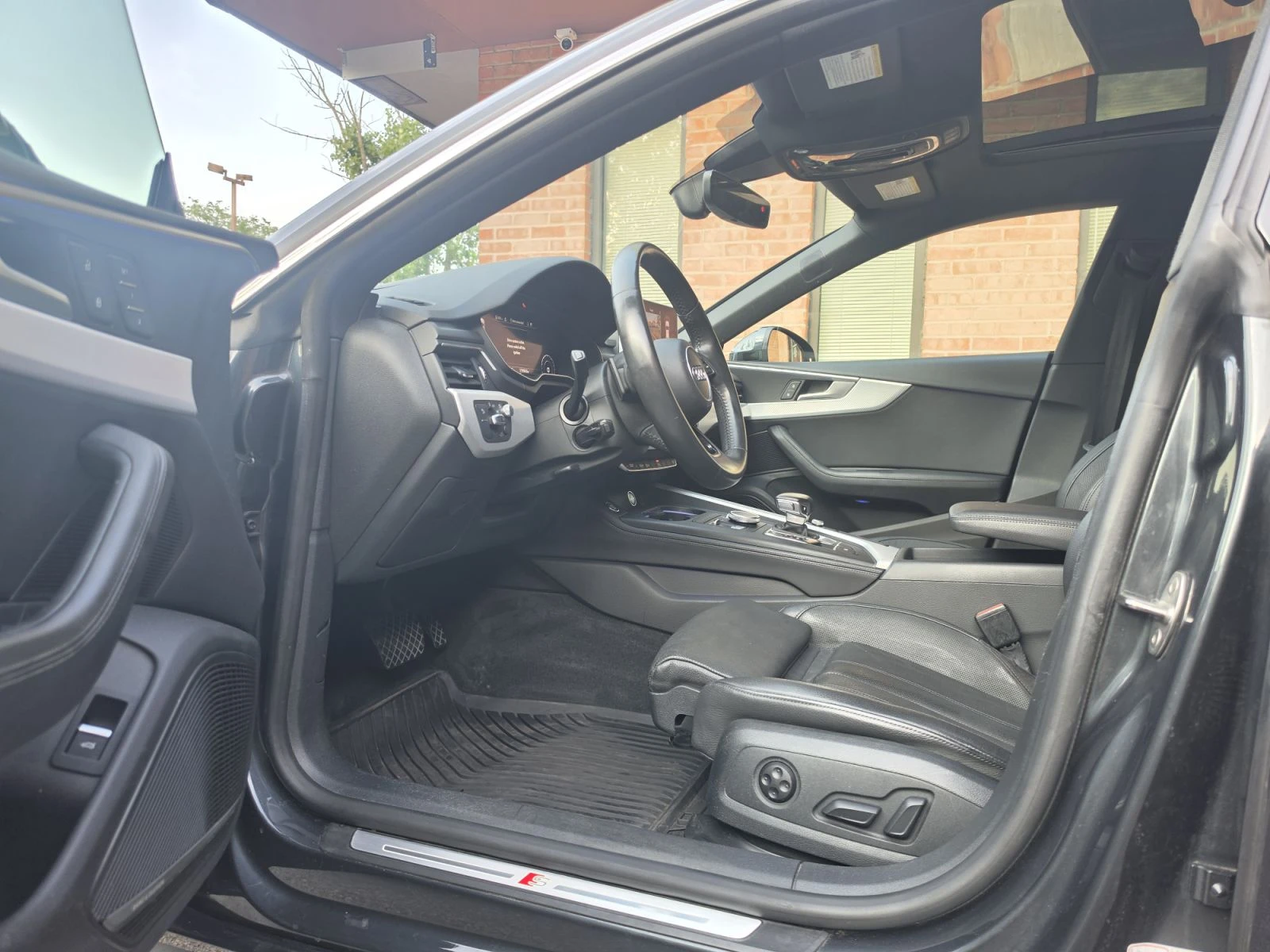 Audi Q5 Prestige * Distronic, снимка 9 - Автомобили и джипове - 55400582