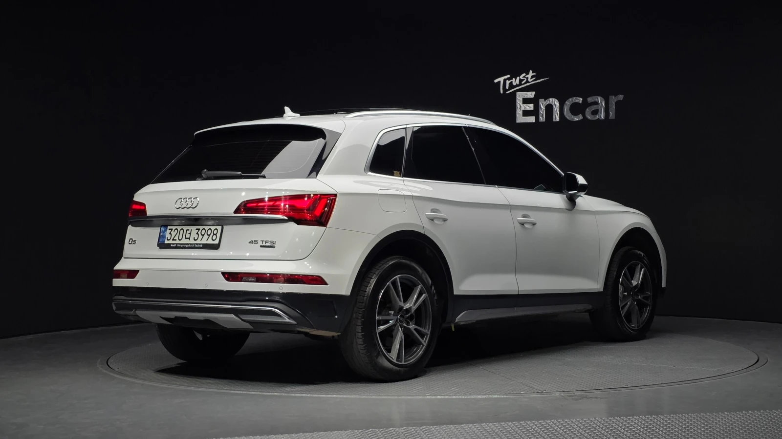 Audi Q5 45 TFSI quattro, снимка 2 - Автомобили и джипове - 55433477