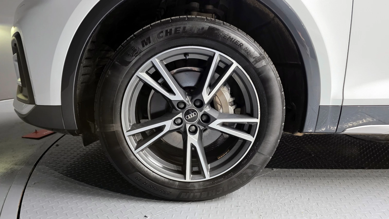 Audi Q5 45 TFSI quattro, снимка 5 - Автомобили и джипове - 55433477