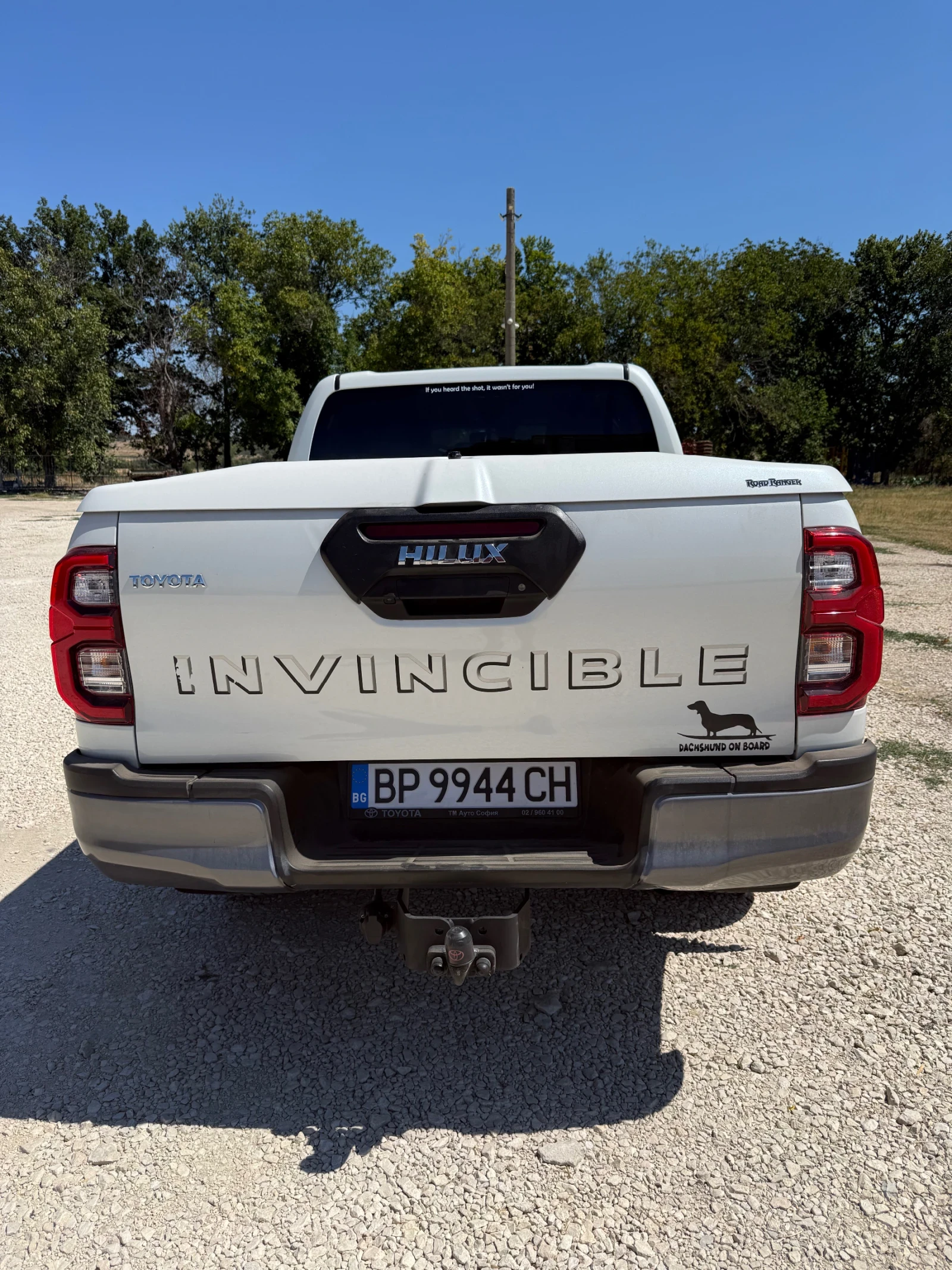 Toyota Hilux 2.8D Invincible, снимка 3 - Автомобили и джипове - 55690447