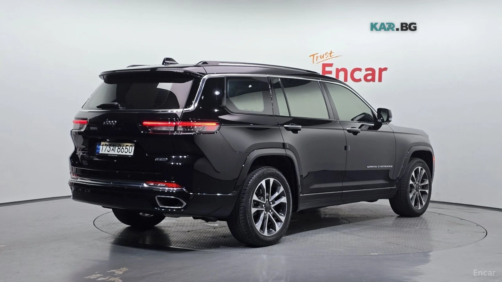 Jeep Grand cherokee OVERLAND* 3.6* 4X4* MCINTOSH* HUD* 360* PANO* ОБДУ, снимка 2 - Автомобили и джипове - 56201581