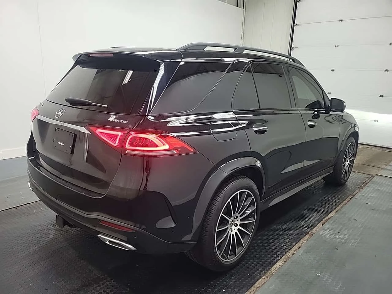 Mercedes-Benz GLE 450 | CARFAX | БЕЗ ИНЦИДЕНТИ , снимка 3 - Автомобили и джипове - 56285427