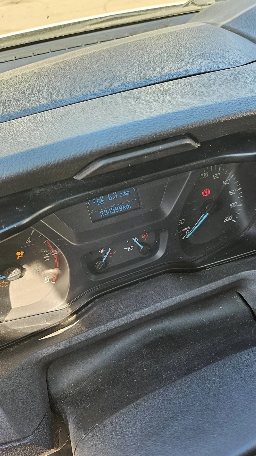 Ford Transit МК8 L2H3 - изображение 6