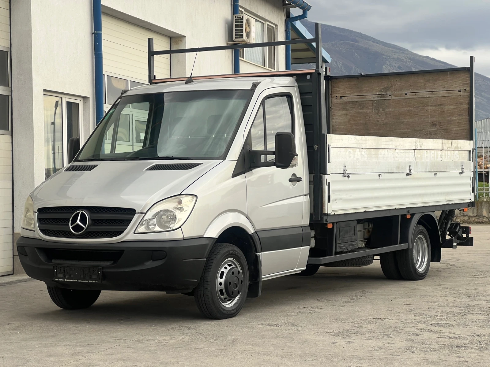 Mercedes-Benz Sprinter OM646/Дв.гума /Падащ борд / 171 000км !!!  - изображение 3