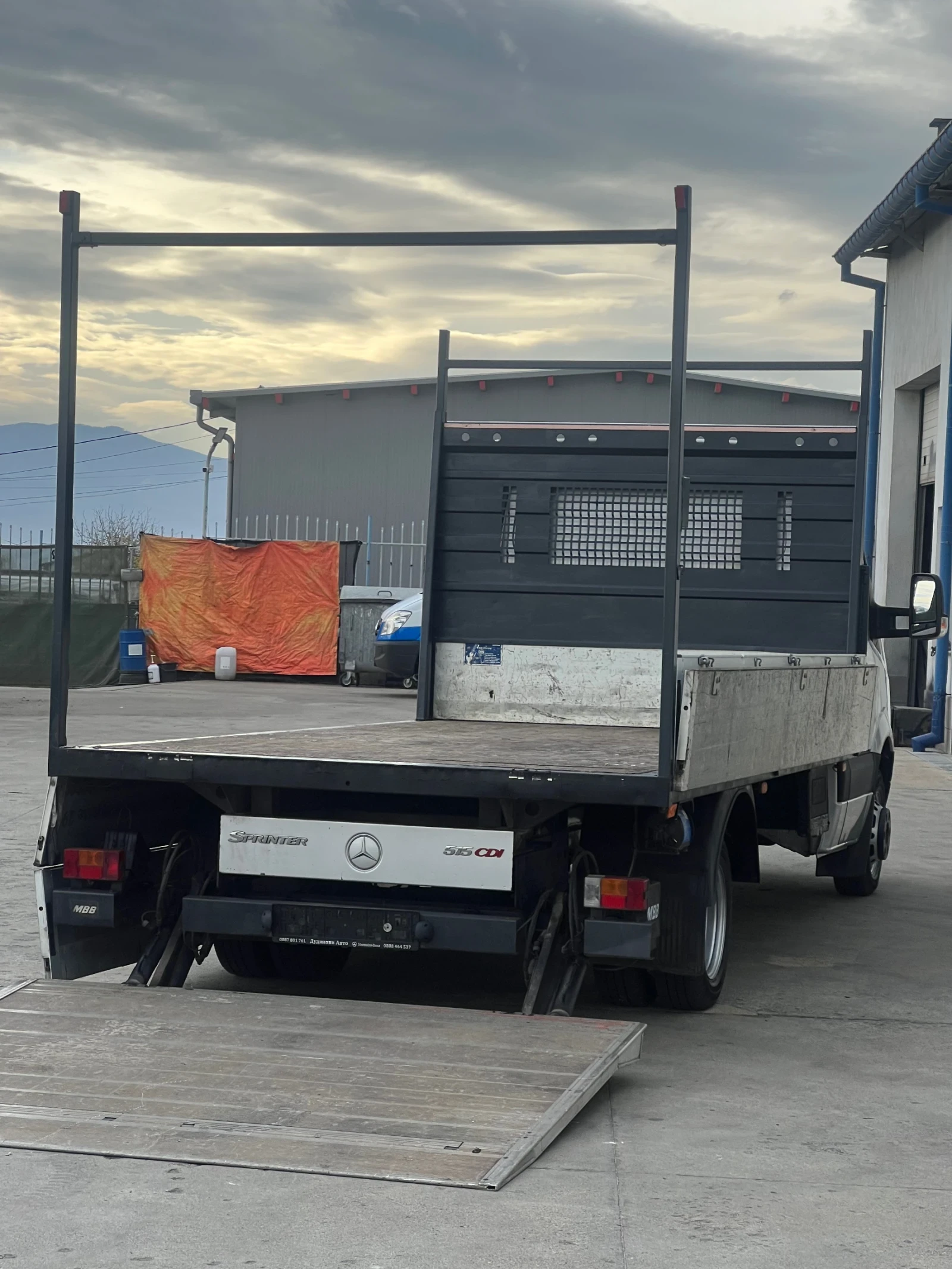 Mercedes-Benz Sprinter OM646/Дв.гума /Падащ борд / 171 000км !!!  - изображение 9