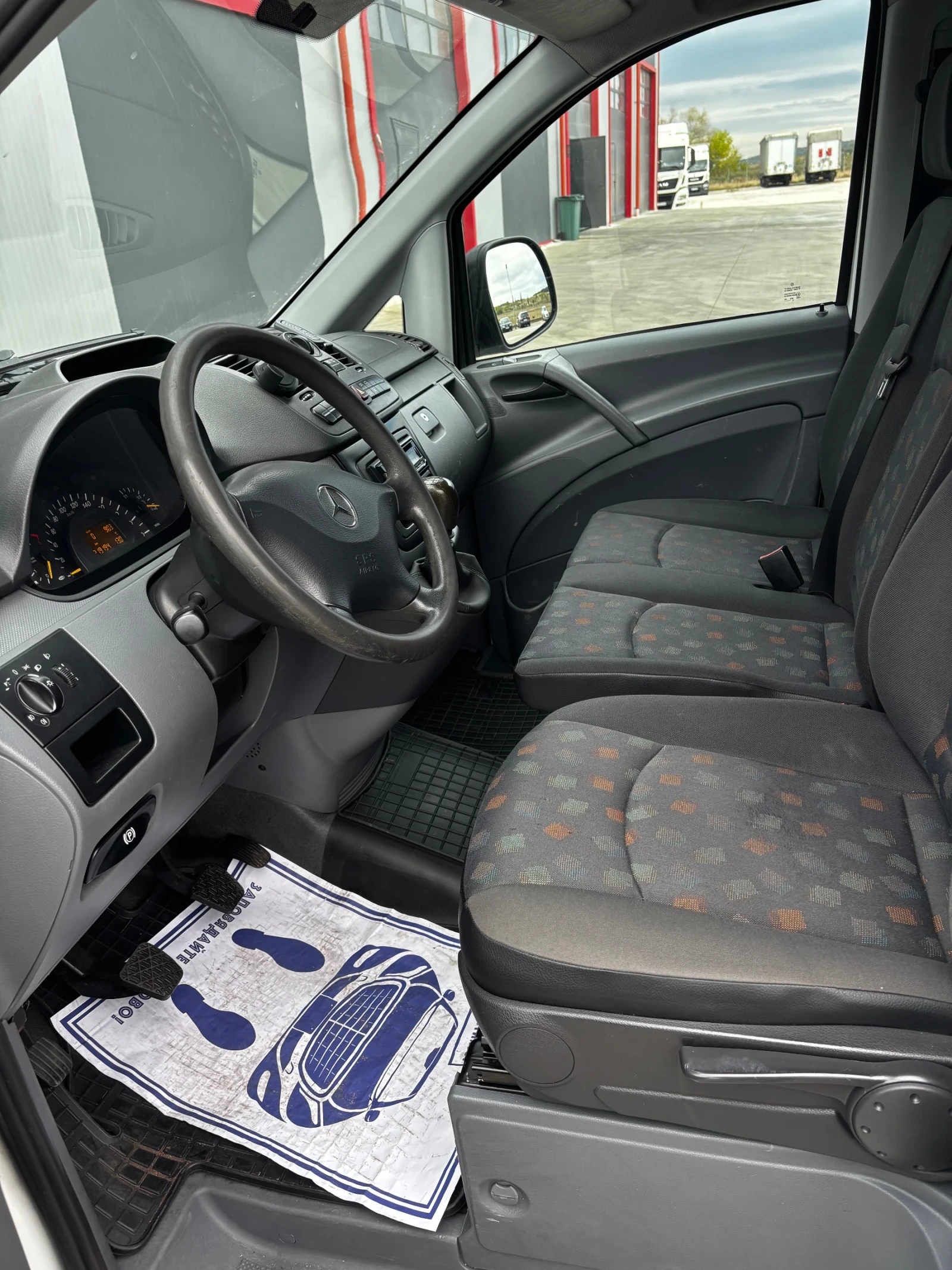Mercedes-Benz Vito 115, снимка 3 - Бусове и автобуси - 53943489