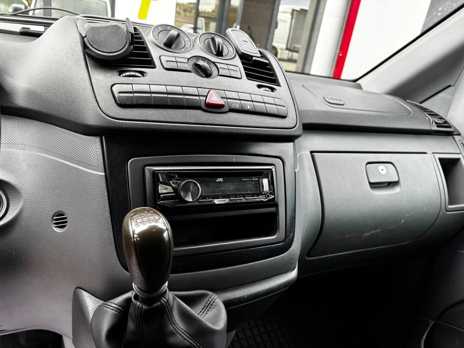 Mercedes-Benz Vito 115, снимка 5 - Бусове и автобуси - 53943489