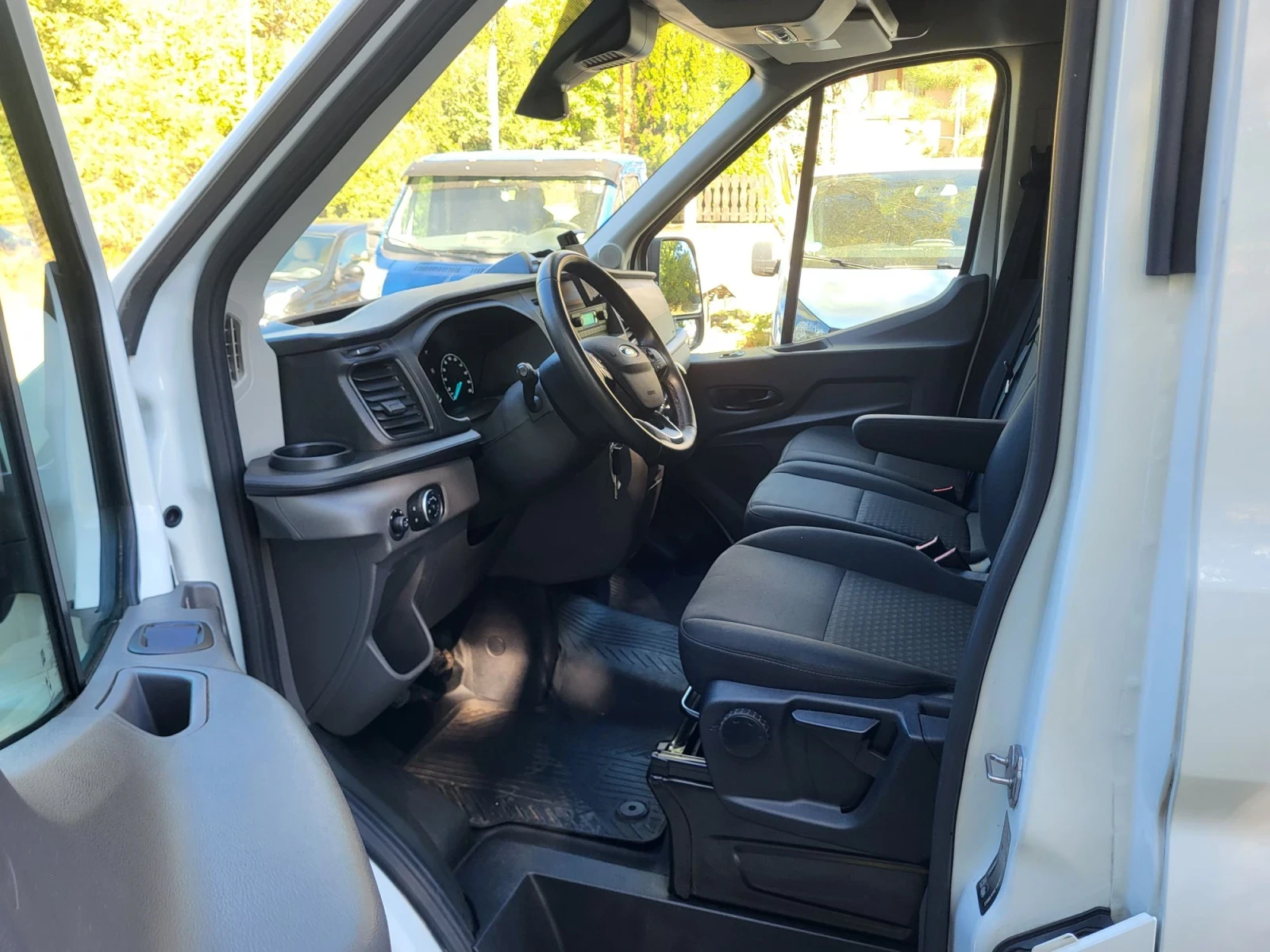 Ford Transit 2.0TDCI 62tkm!!!!L3H2, снимка 6 - Бусове и автобуси - 56344564