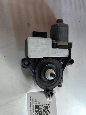 ����� �� �������� �� ��.������� �� ����� ����� 5Q0959812A Skoda Superb