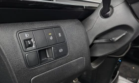 Hyundai Staria L 3.5 LOUNGE* 9 SEATER* MOBILITY* ПАНО* 360* ОБДУХ, снимка 16