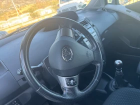 Toyota Yaris 1.3 VVT-i* 4/5 врати* Климатроник - 8800 лв. / 4499.37 € - 38582012 2