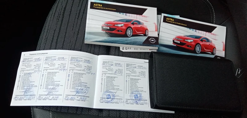 Opel Astra 1.6 cdti E6, снимка 12 - Автомобили и джипове - 47928489