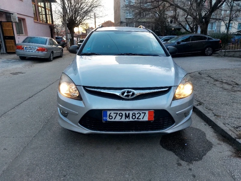 Hyundai I30 1.6 дизел , снимка 5 - Автомобили и джипове - 48399889