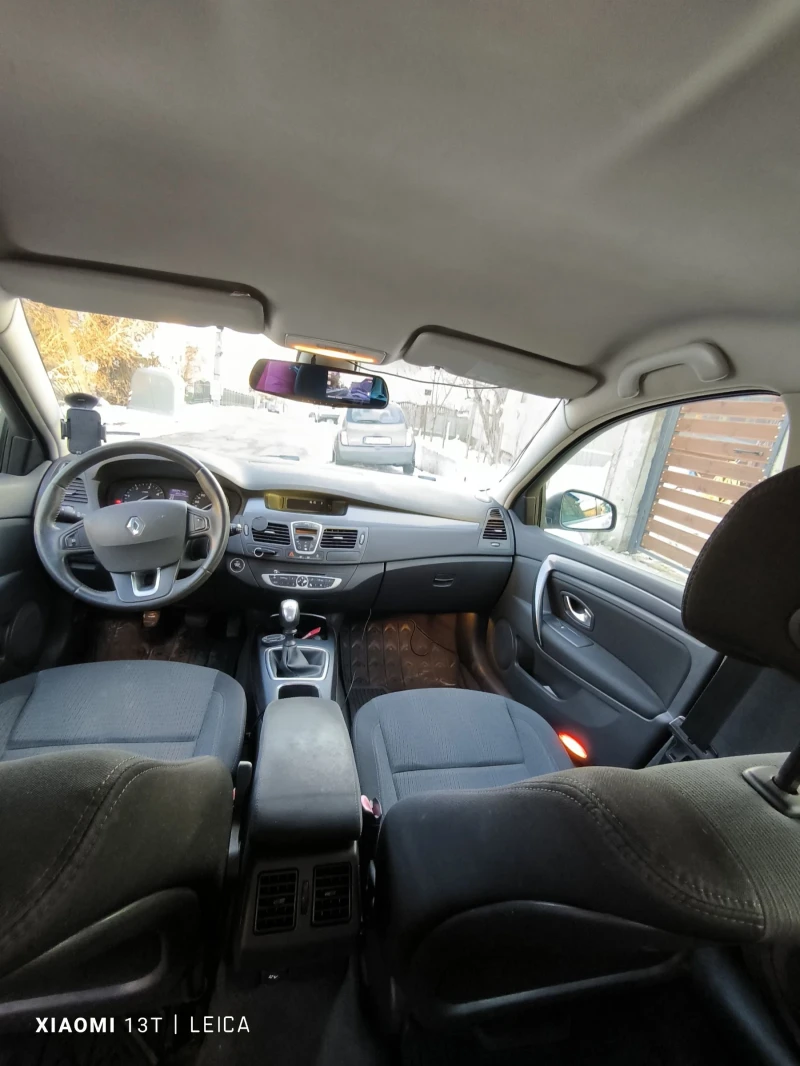 Renault Laguna 1.5dci, снимка 7 - Автомобили и джипове - 48499358