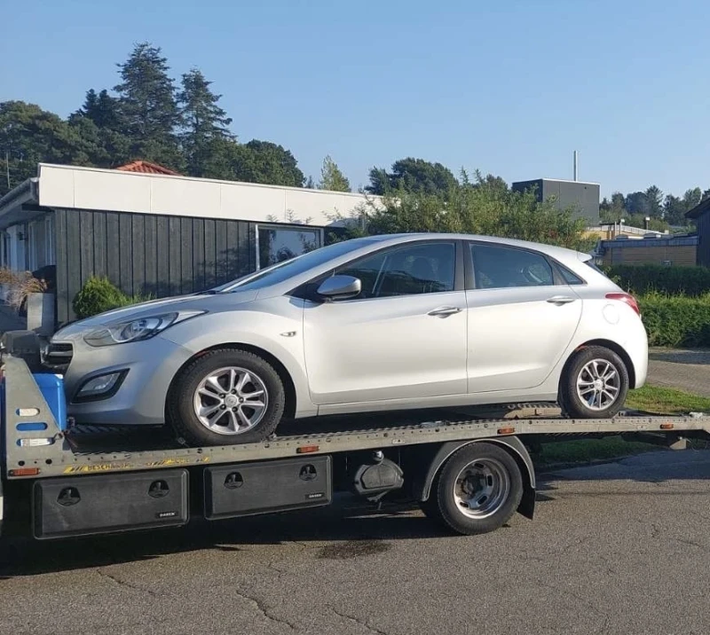 Hyundai I30 1.6crdi lounge eu6, снимка 15 - Автомобили и джипове - 48681679