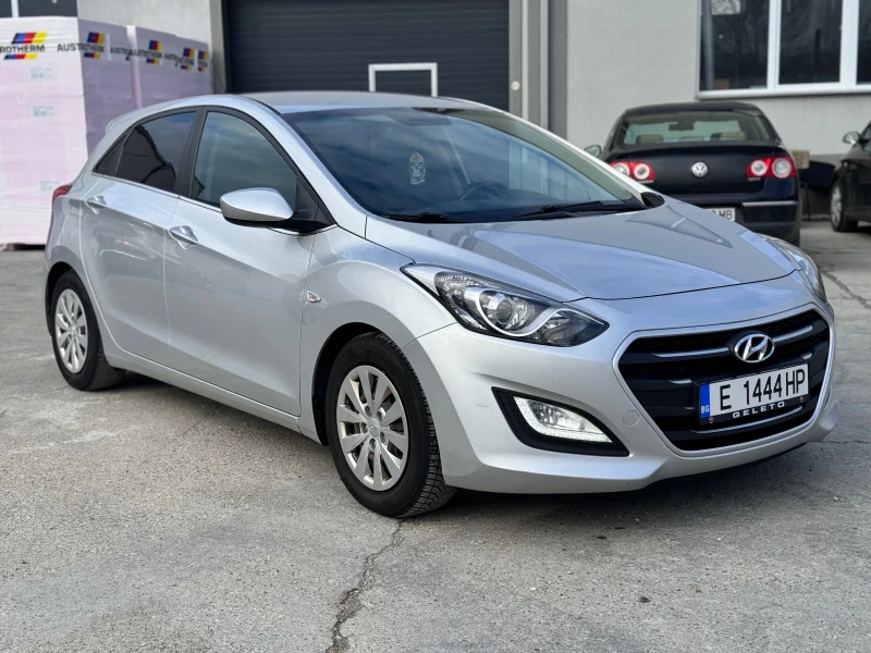 Hyundai I30 1.6crdi lounge eu6, снимка 8 - Автомобили и джипове - 48681679