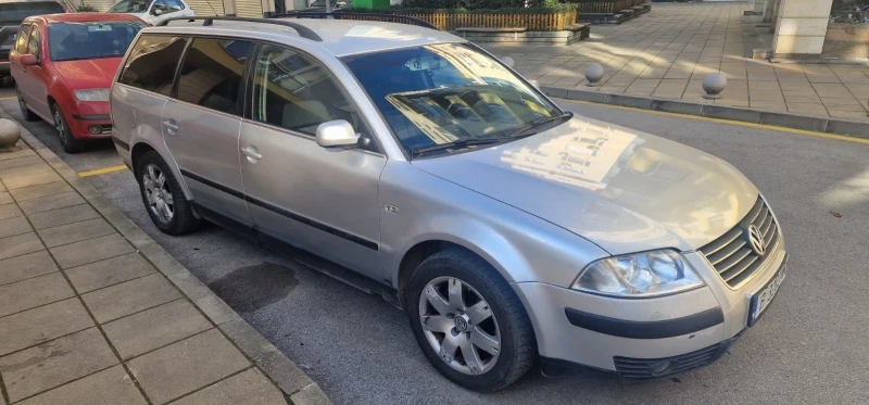 VW Passat 1.9 TDI, снимка 1 - Автомобили и джипове - 49004463