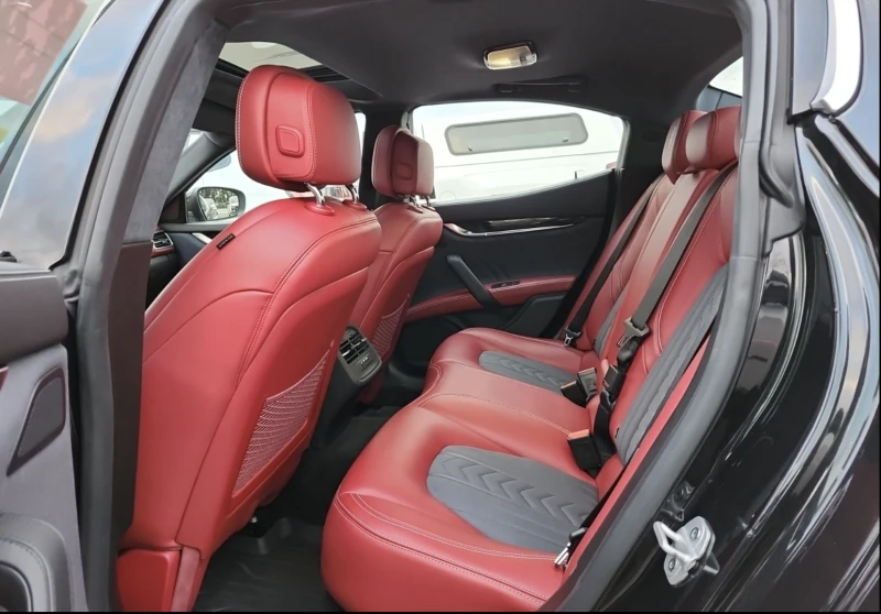 Maserati Ghibli S Q4 GRANLUSSO, снимка 10 - Автомобили и джипове - 52749624