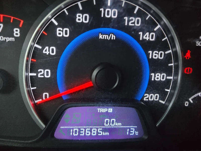 Hyundai I10 1.0i-67k.c-EURO-5, снимка 16 - Автомобили и джипове - 52367599