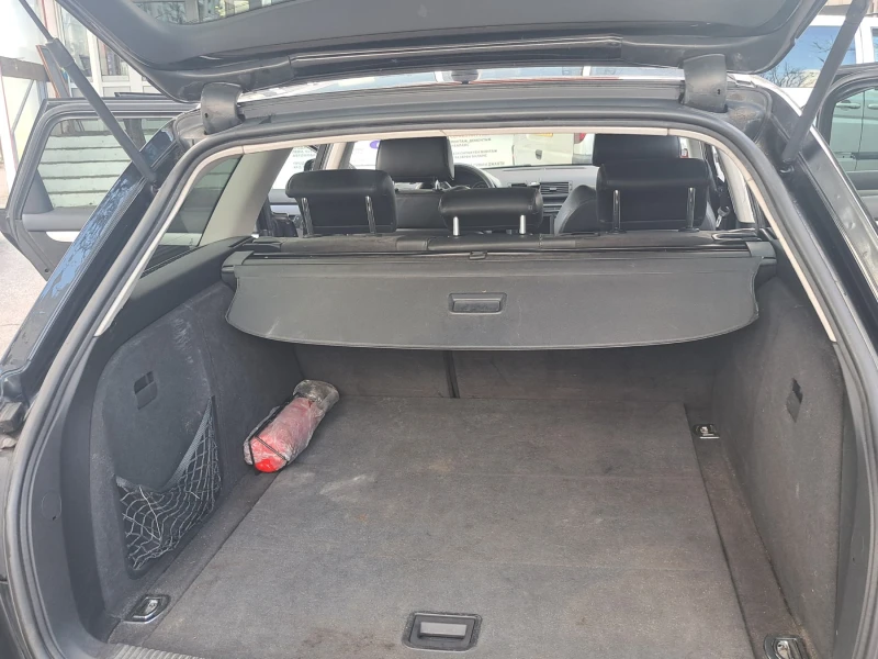 Audi A4 S-Line 6 скорости, снимка 11 - Автомобили и джипове - 52525759