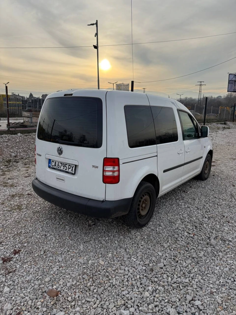 VW Caddy, снимка 4 - Автомобили и джипове - 52629252