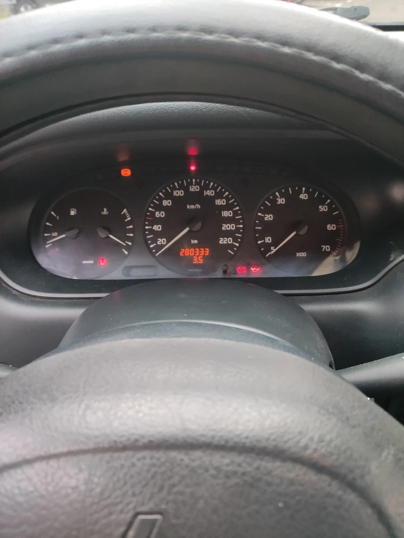 Renault Scenic, снимка 6 - Автомобили и джипове - 52645532