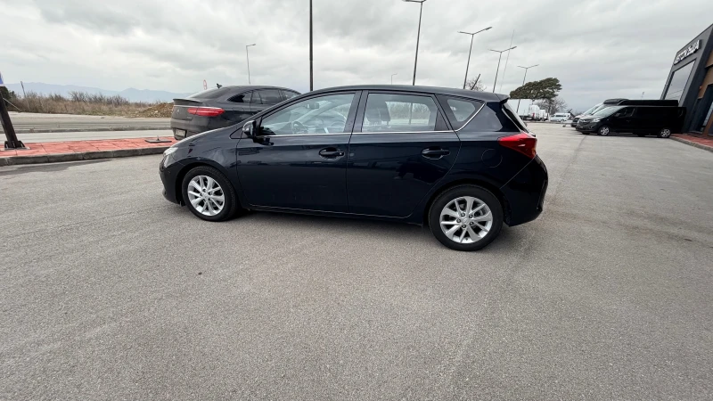 Toyota Auris 2.0D4D-124к.с.;ПОДГРЕВ;КАМЕРА;Keyless-Go;NAVI;, снимка 2 - Автомобили и джипове - 53235828