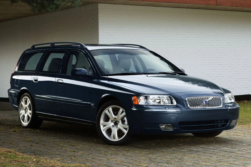 Volvo V70, снимка 1 - Автомобили и джипове - 47614995