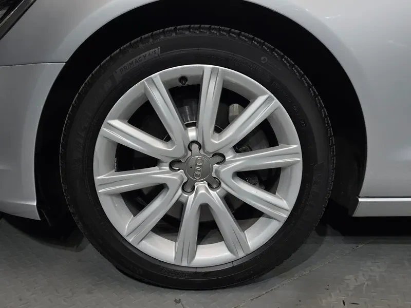 Audi A6 2.0 TDI Quattro, снимка 9 - Автомобили и джипове - 55056573