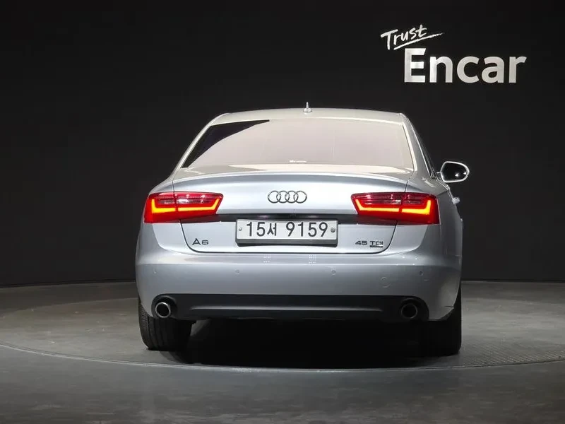 Audi A6 2.0 TDI Quattro, снимка 7 - Автомобили и джипове - 55056573