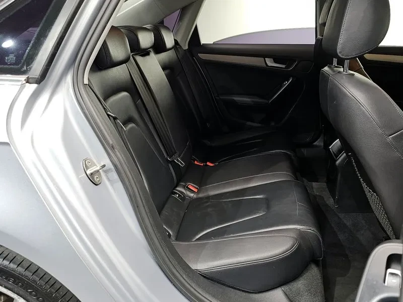 Audi A4 2.0 TDI Quattro - САМО 30% АВАНС, снимка 11 - Автомобили и джипове - 55487090