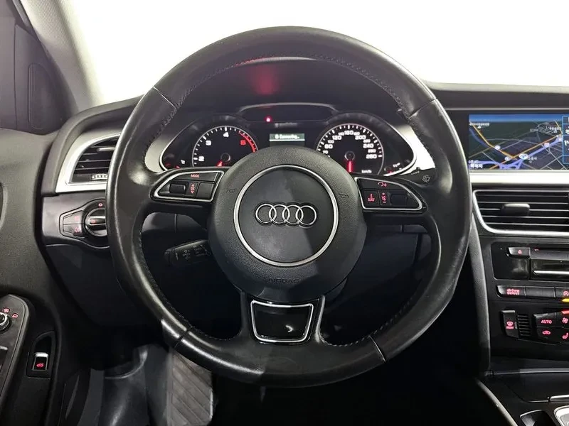 Audi A4 2.0 TDI Quattro - САМО 30% АВАНС, снимка 12 - Автомобили и джипове - 55487090