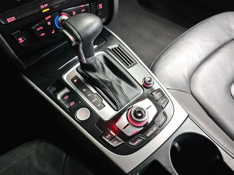 Audi A4 2.0 TDI Quattro - САМО 30% АВАНС, снимка 9 - Автомобили и джипове - 55487090