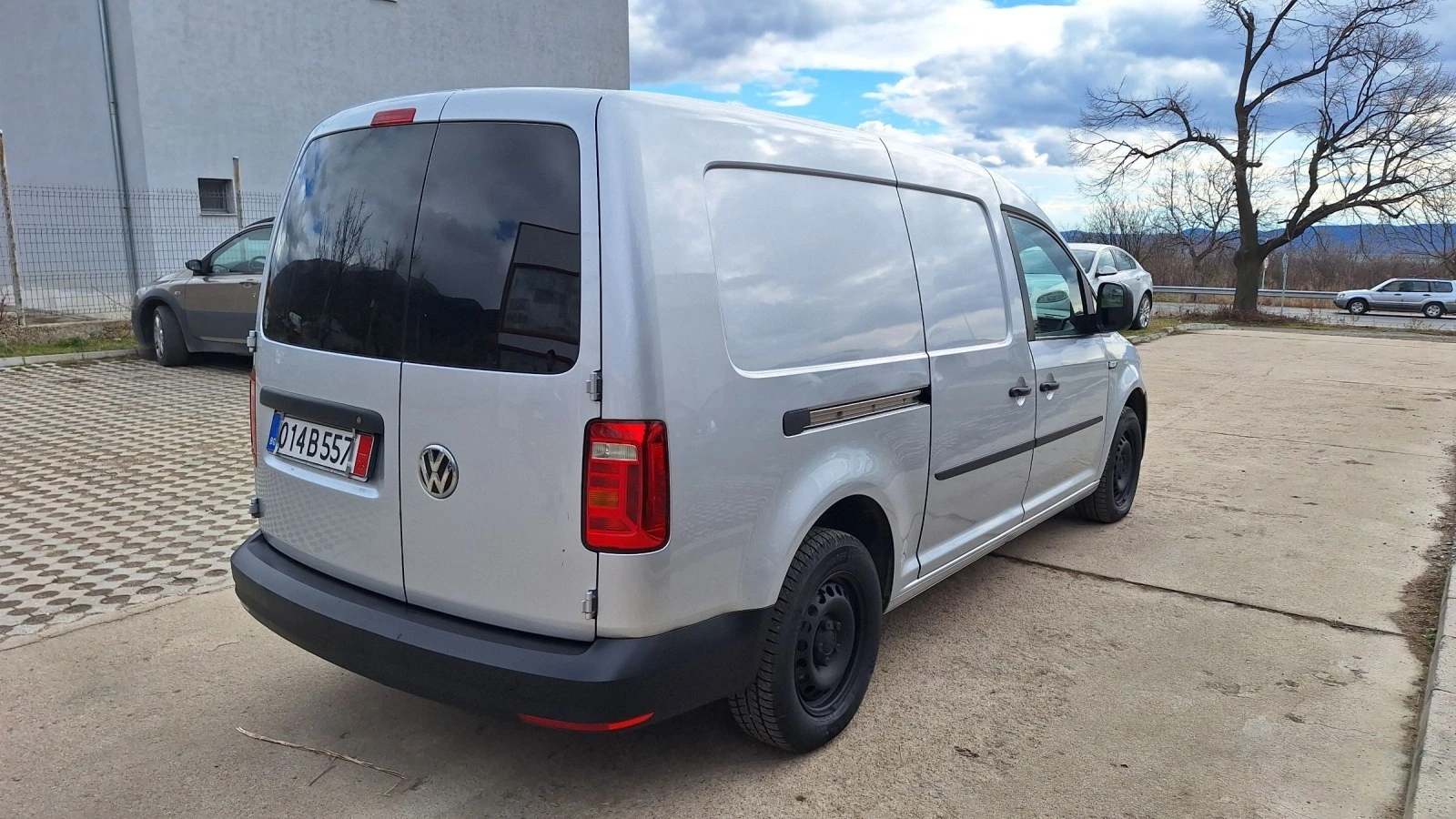 VW Caddy 2.0tdi maxi klima top  Euro 6 - изображение 4