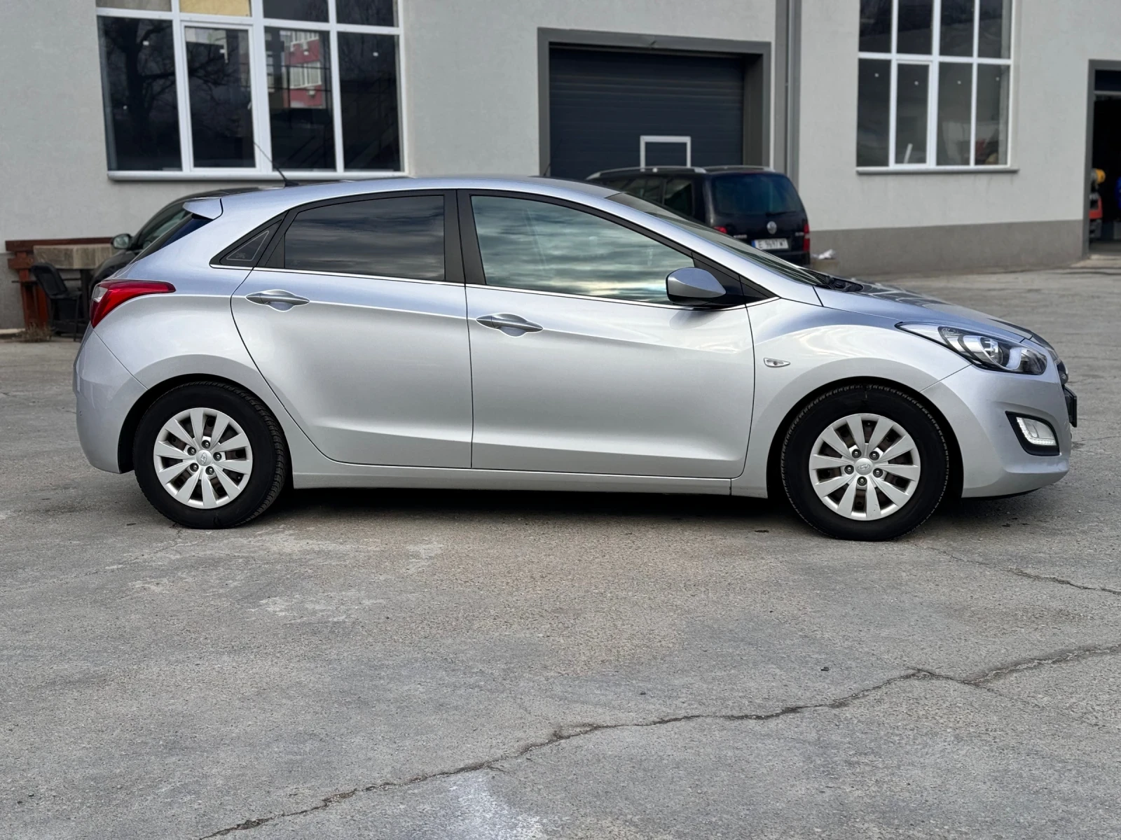 Hyundai I30 1.6crdi lounge eu6 - изображение 7