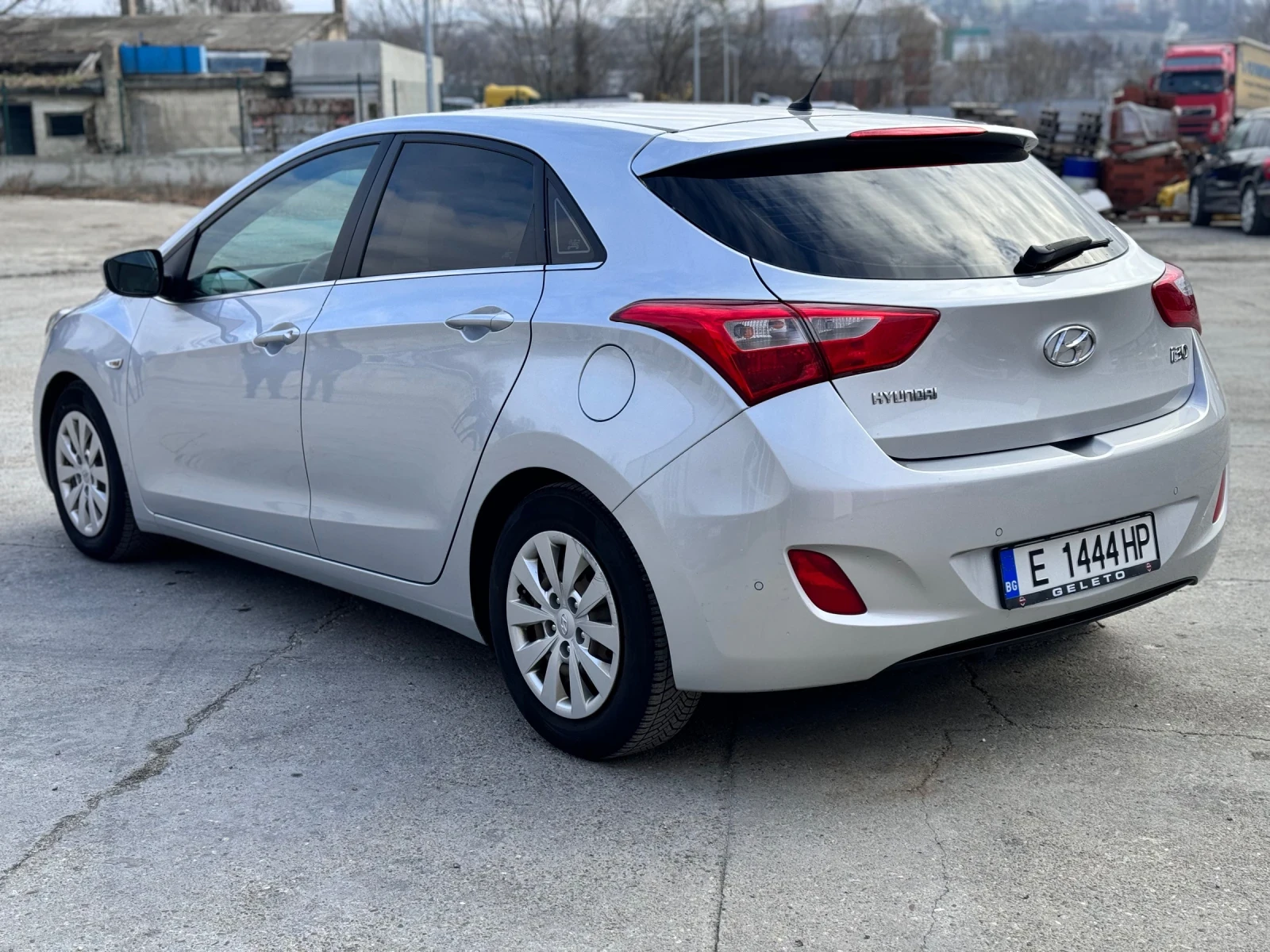 Hyundai I30 1.6crdi lounge eu6 - изображение 4