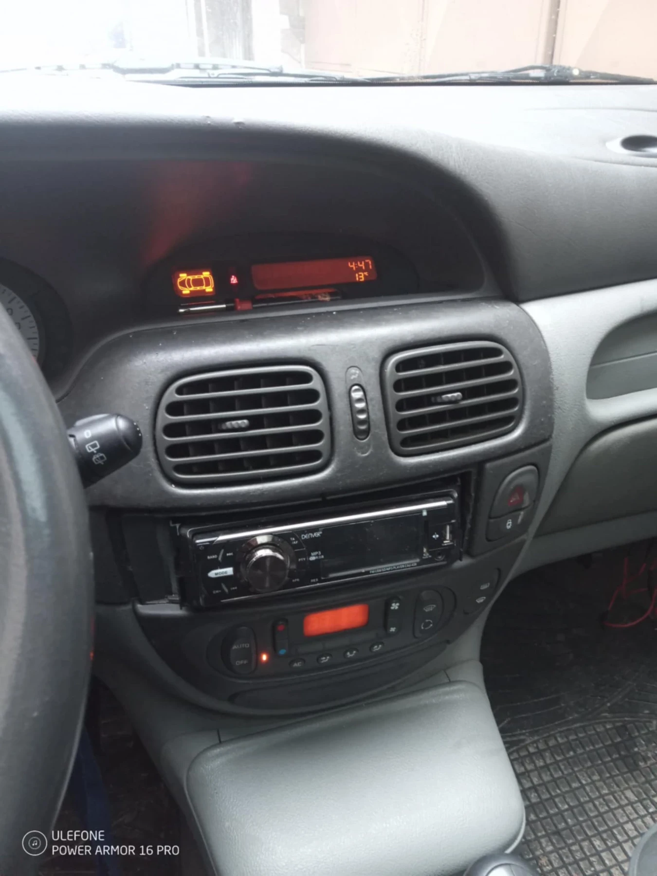 Renault Scenic 2.0 - изображение 8