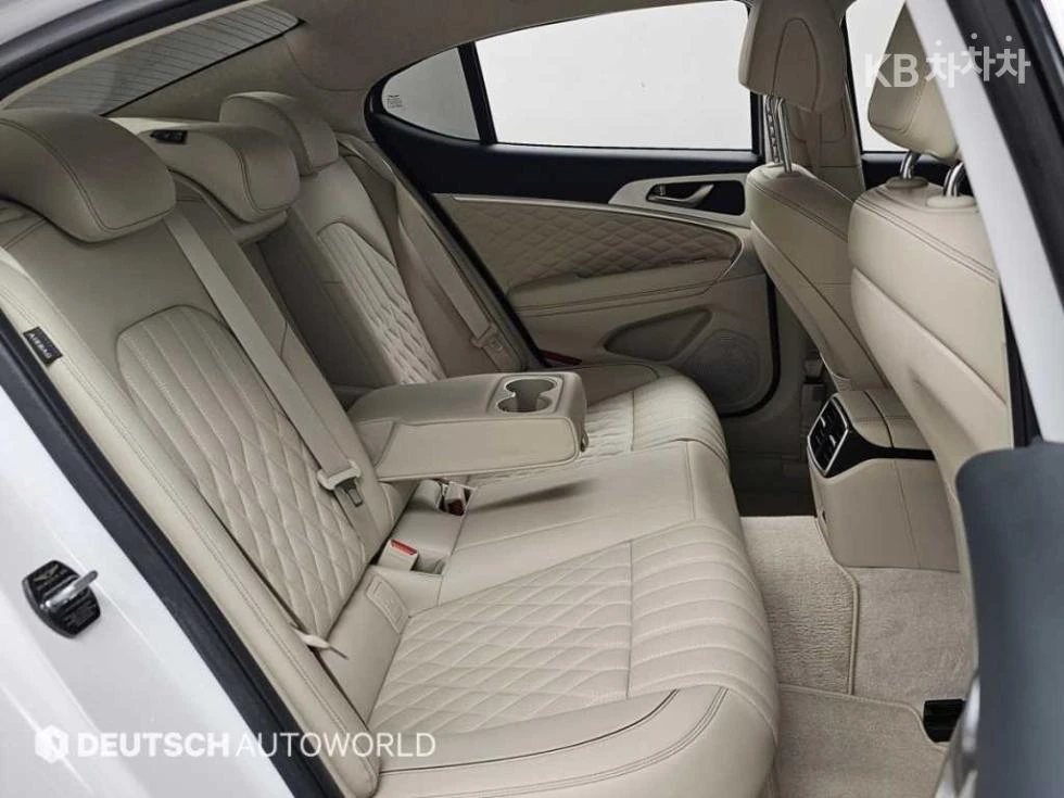 Genesis G70 2.5T AWD �������� ������ ��� ������������ ������ | Mobile.bg � ����������� 11