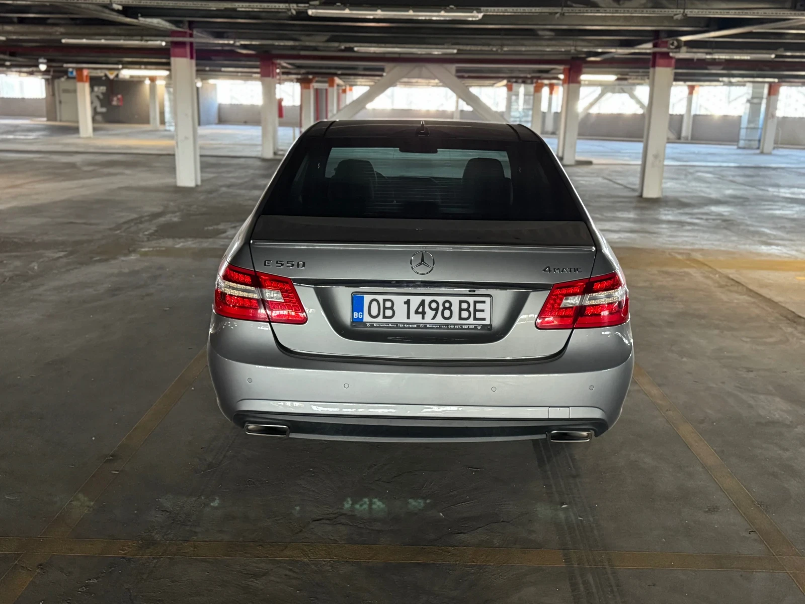 Mercedes-Benz E 500  - изображение 5